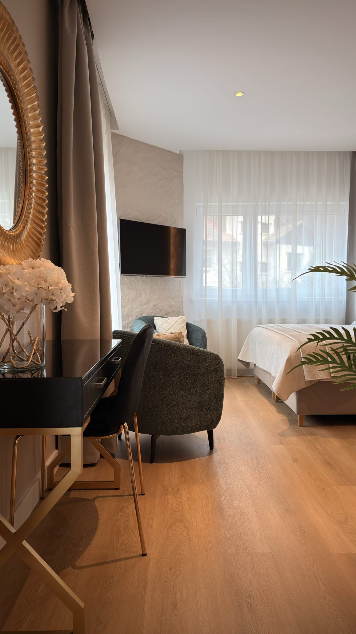 Camera Superioara cu balcon