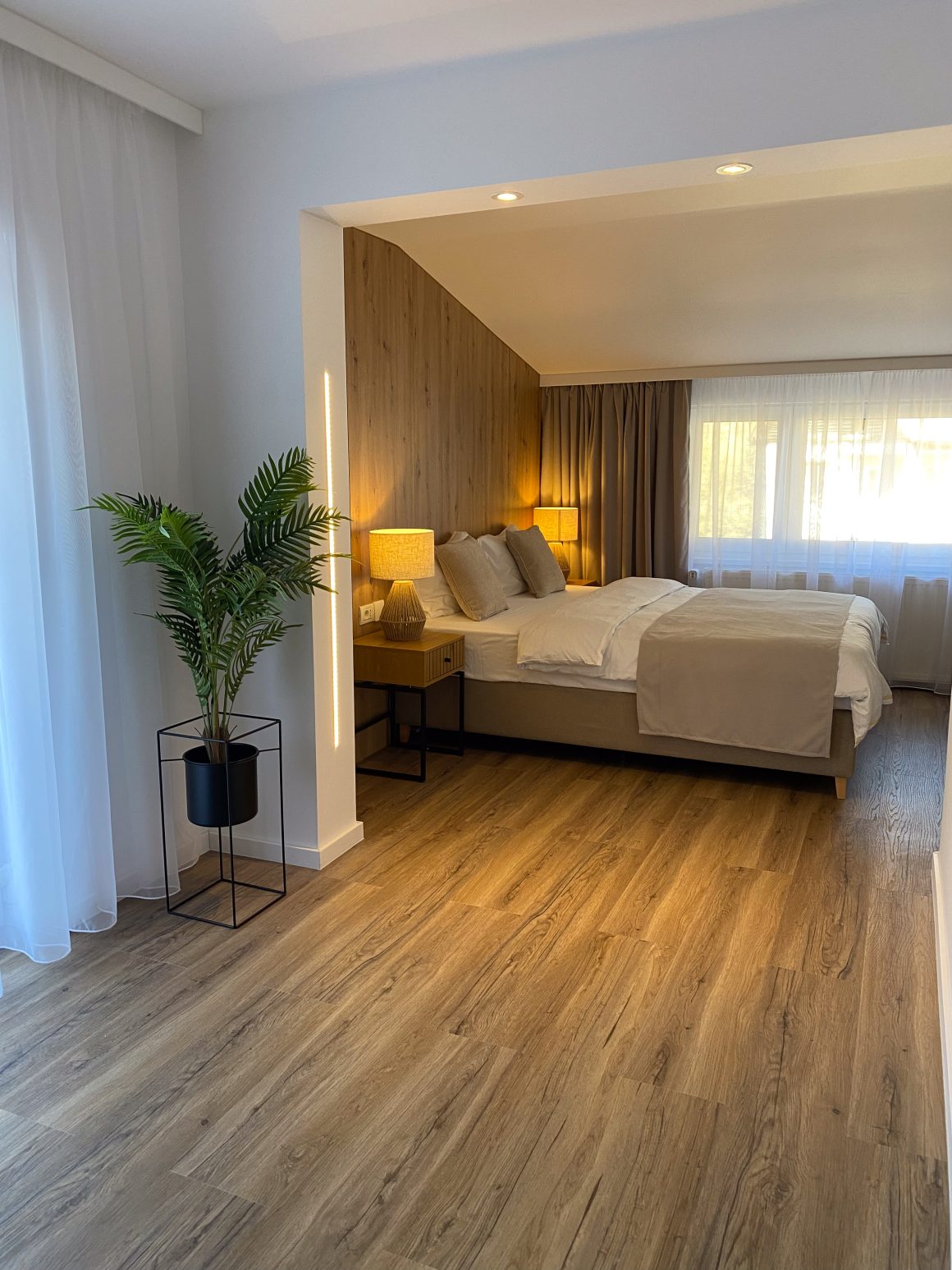 Camera Superioara cu balcon